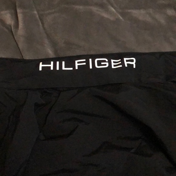 Tommy Hilfiger windbreaker - Picture 3 of 3